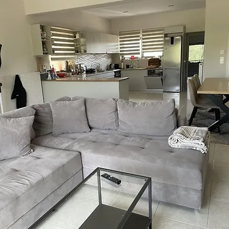 3-bedroom Countryside Retreat 아파트