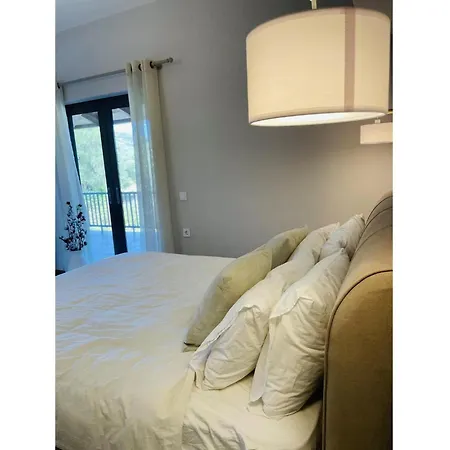 3-bedroom Countryside Retreat 아파트 *