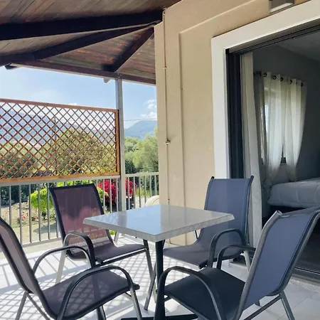 3-bedroom Countryside Retreat 아파트 *