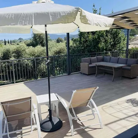 3-bedroom Countryside Retreat 아파트 *